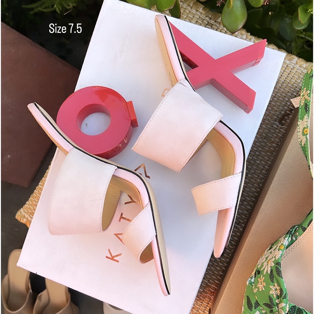 Katy Perry XO pink heels